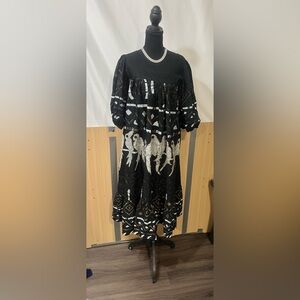 Elegant Black and White Maxi Dress